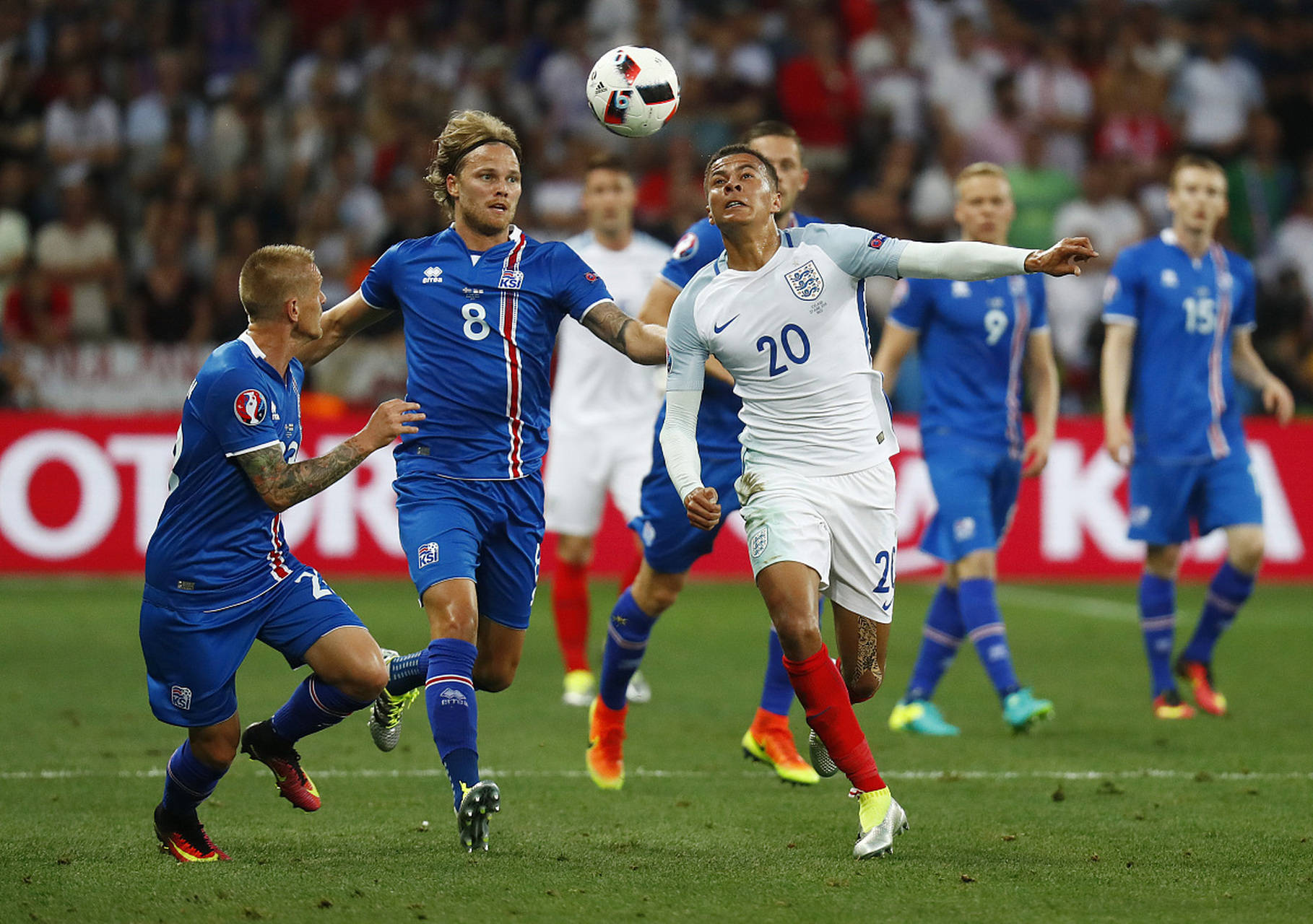 雷火电竞网址-意大利队力克英格兰，晋级欧国联决赛