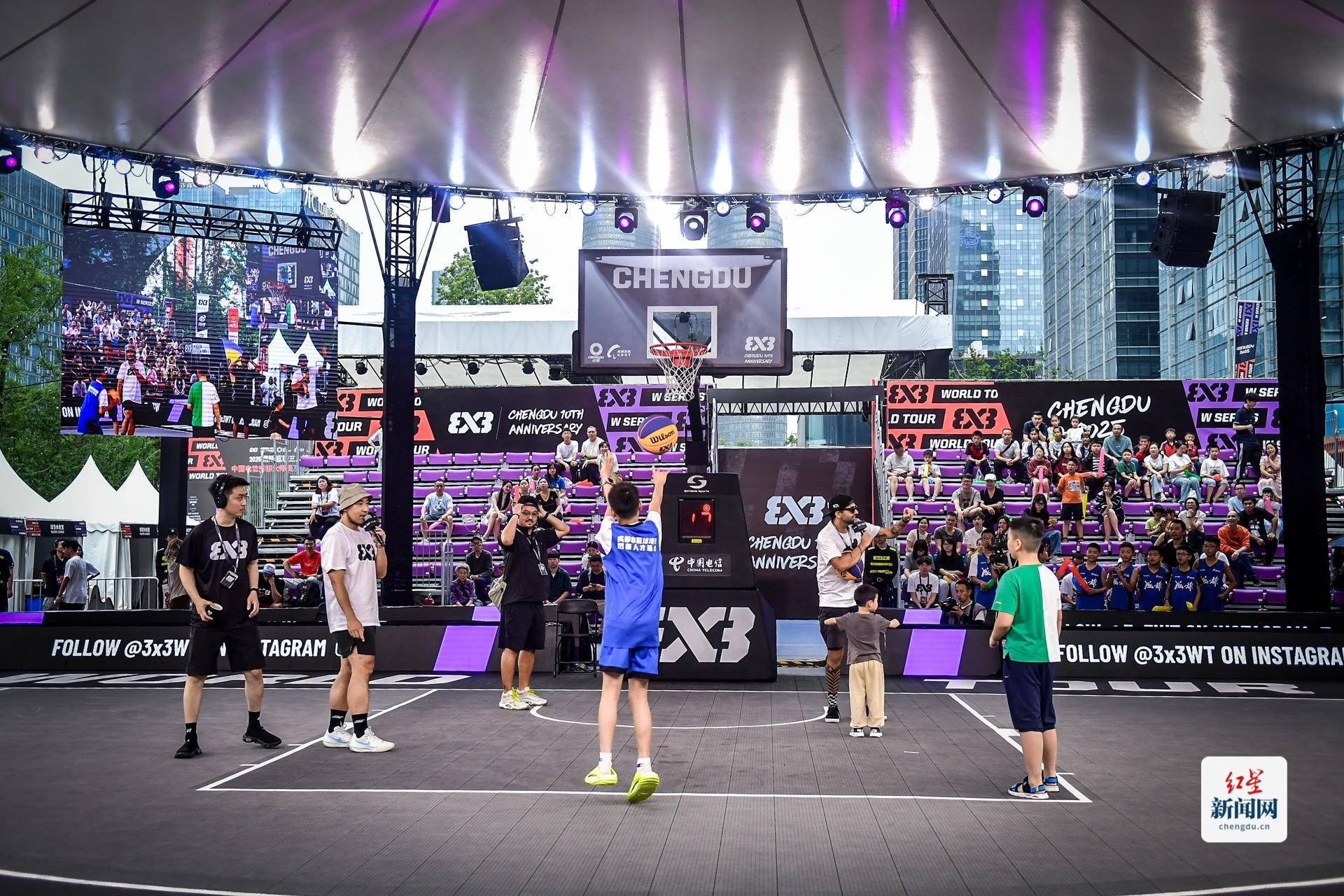 关于高手齐聚全球顶尖篮球争夺赛场的信息