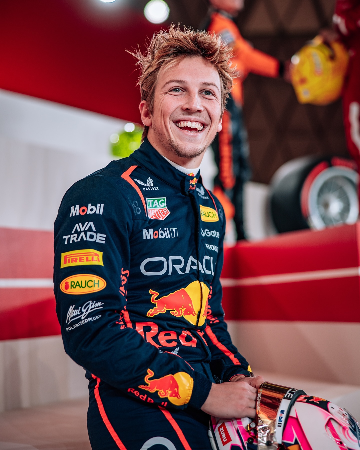 雷火电竞亚洲先驱-阿斯顿马丁完胜红牛二队，勒克莱尔关键制胜