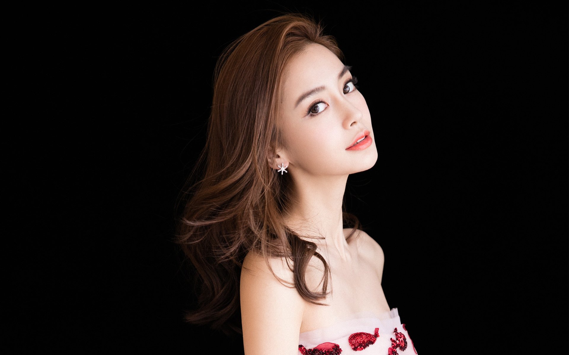 时空交错的篮球之夜，德罗赞现象级表演与新疆队从雷霆手中夺走的胜利