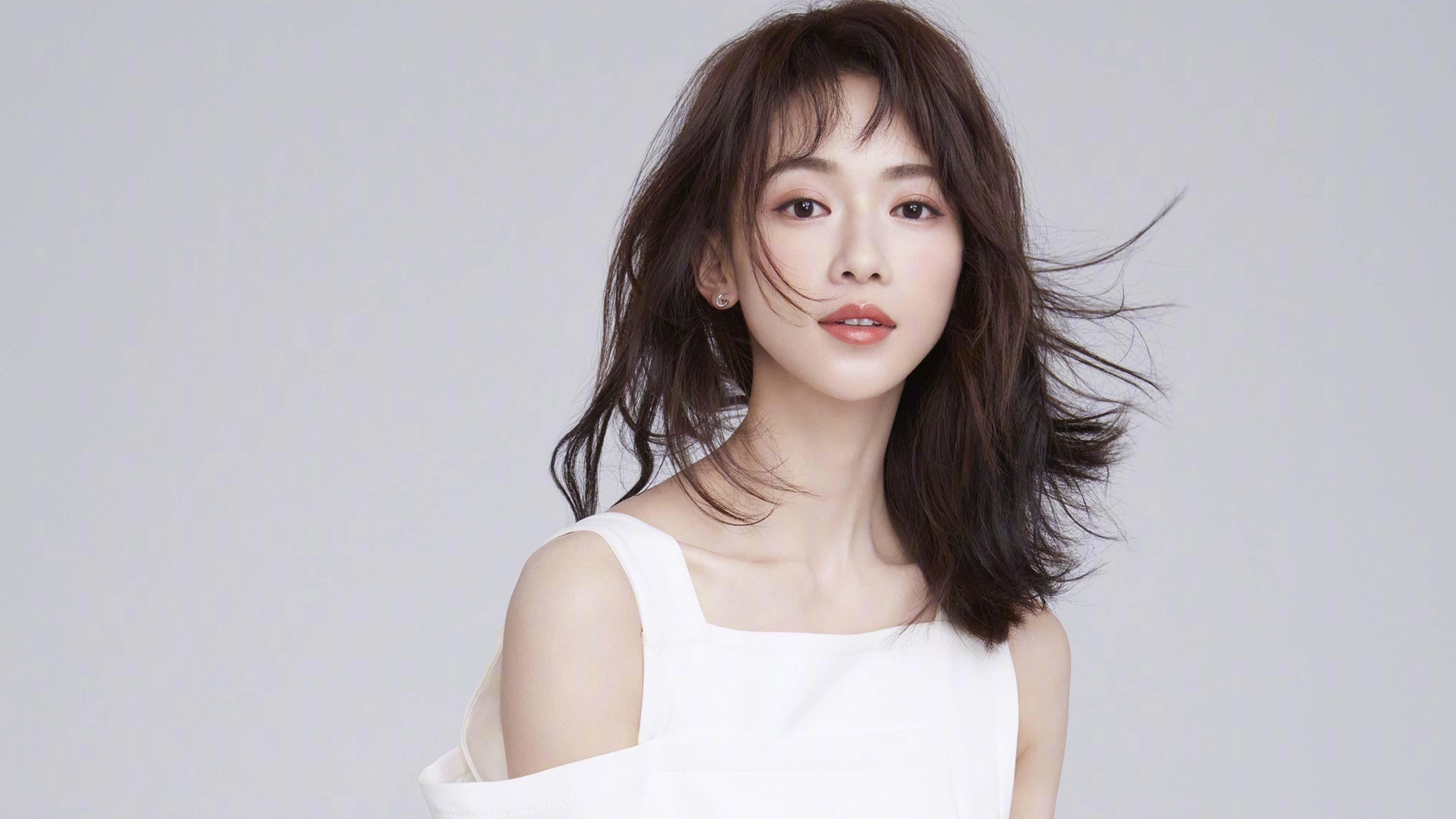 库里的东方奇袭夜，马刺压哨击败山西队，史诗一投定格跨国传奇